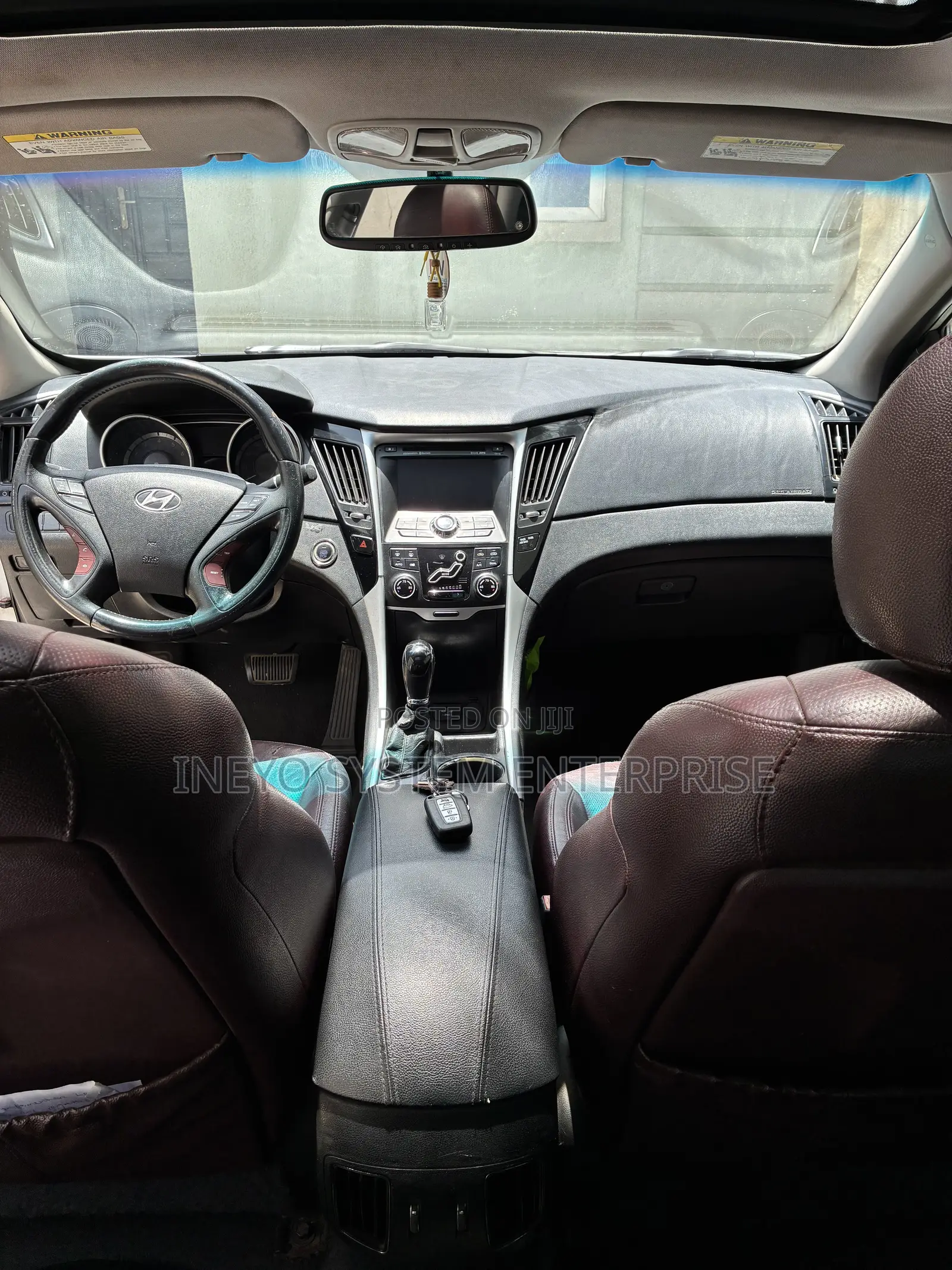 Hyundai Sonata Limited Sedan FWD (2.4L 4cyl 6A) 2011 White