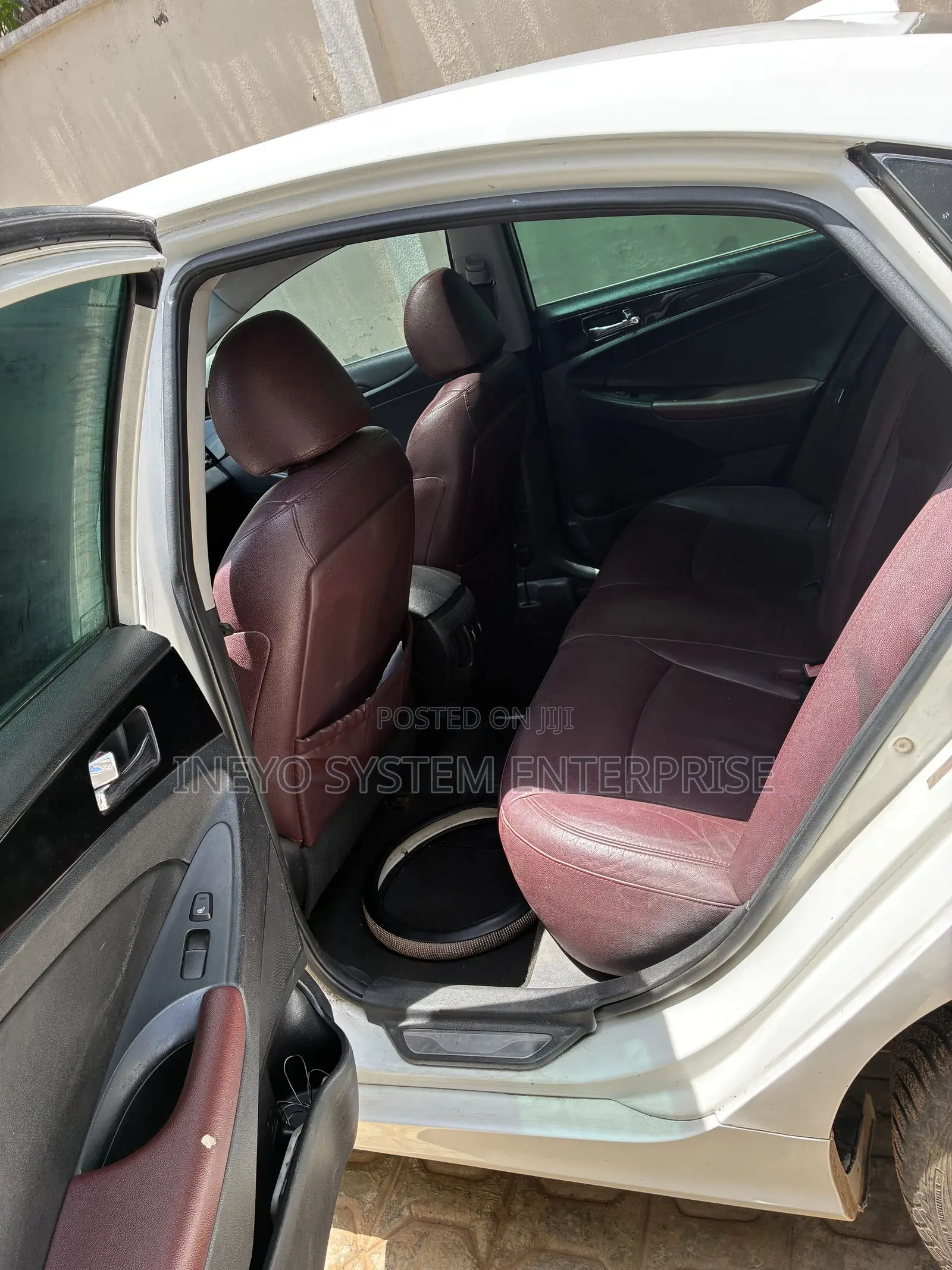 Hyundai Sonata Limited Sedan FWD (2.4L 4cyl 6A) 2011 White
