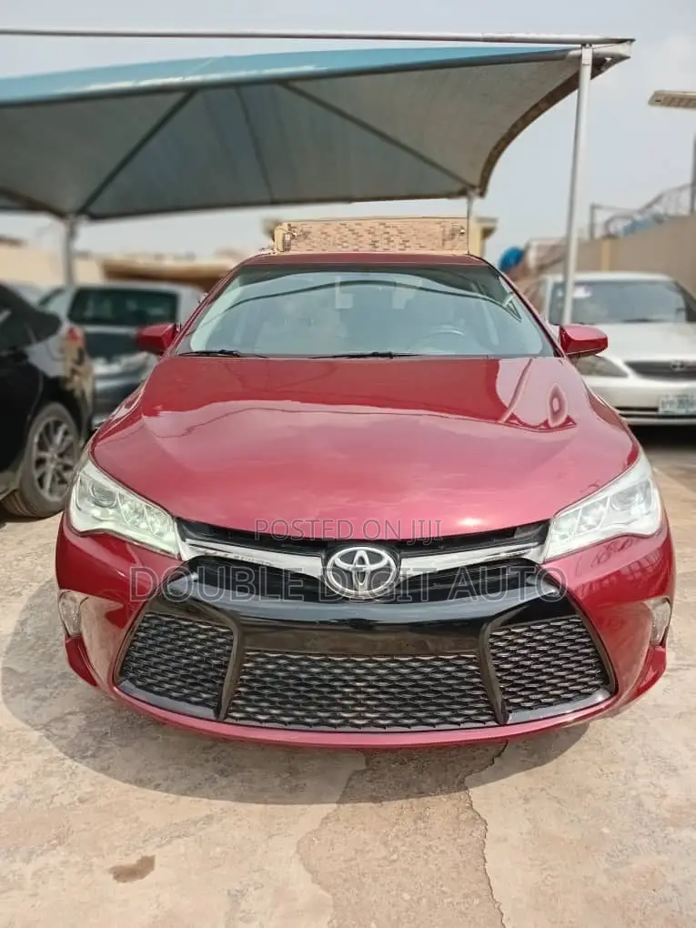 Toyota Camry 2016 Red