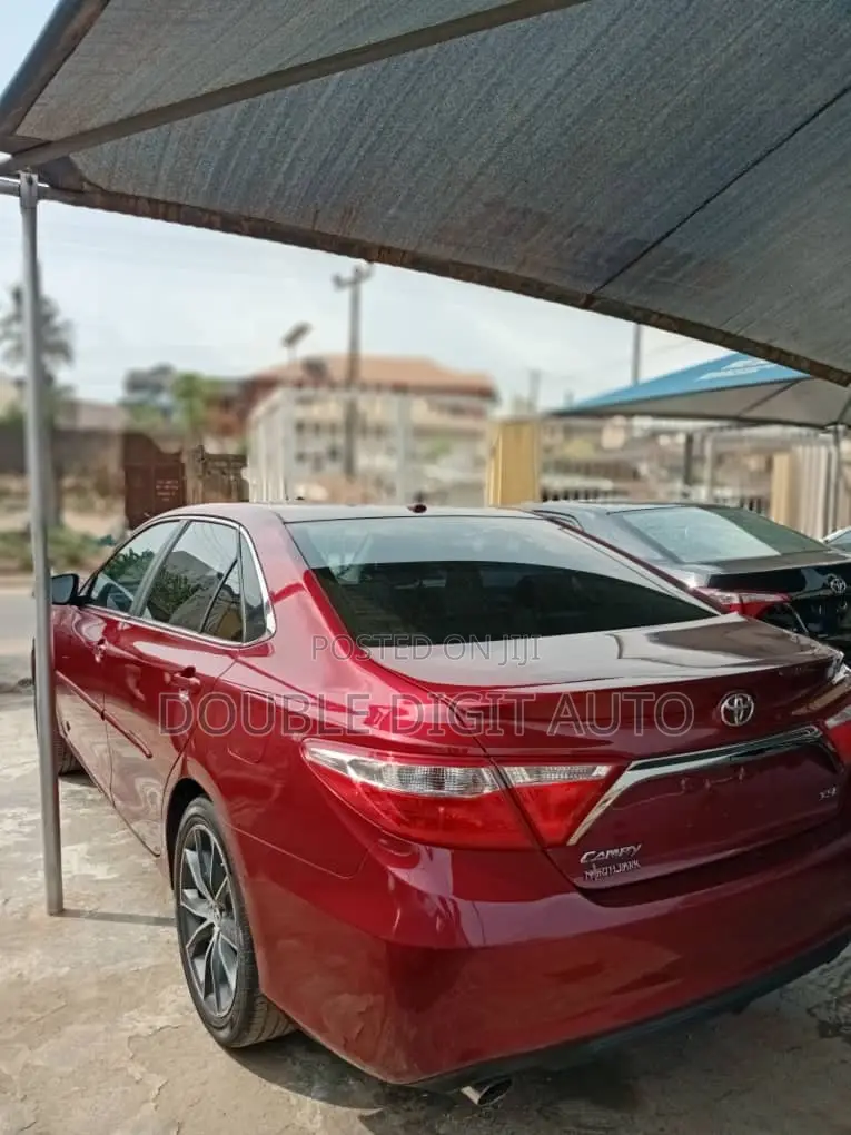 Toyota Camry 2016 Red