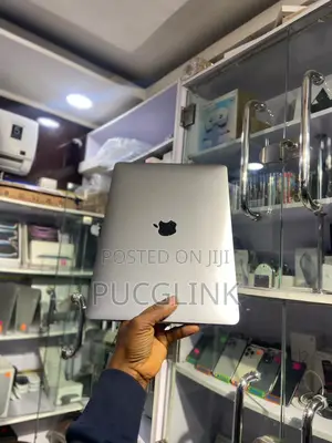 Laptop Apple MacBook 2018 8GB Intel Core i5 SSD 256GB