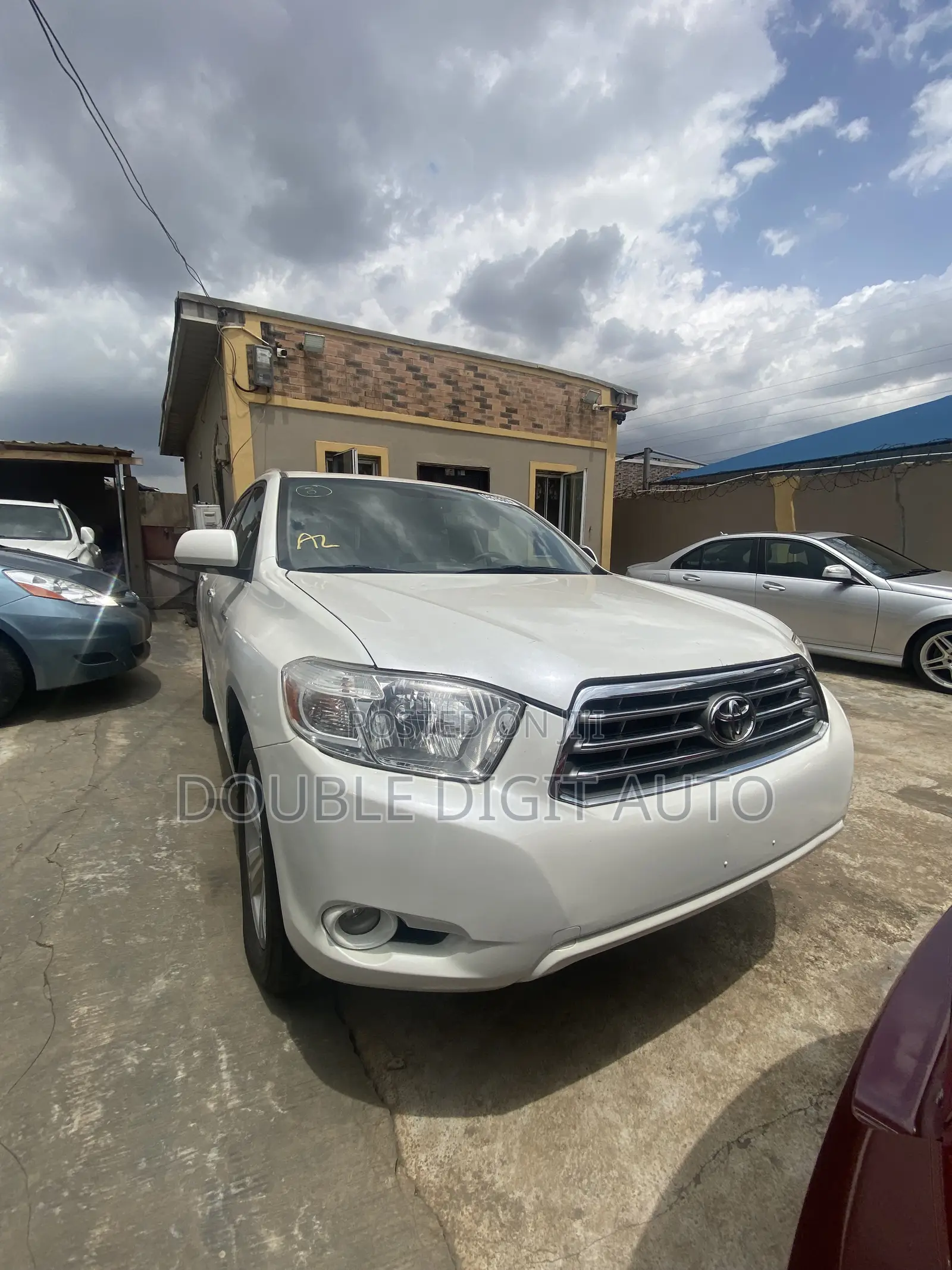 Toyota Highlander Limited 2010 White