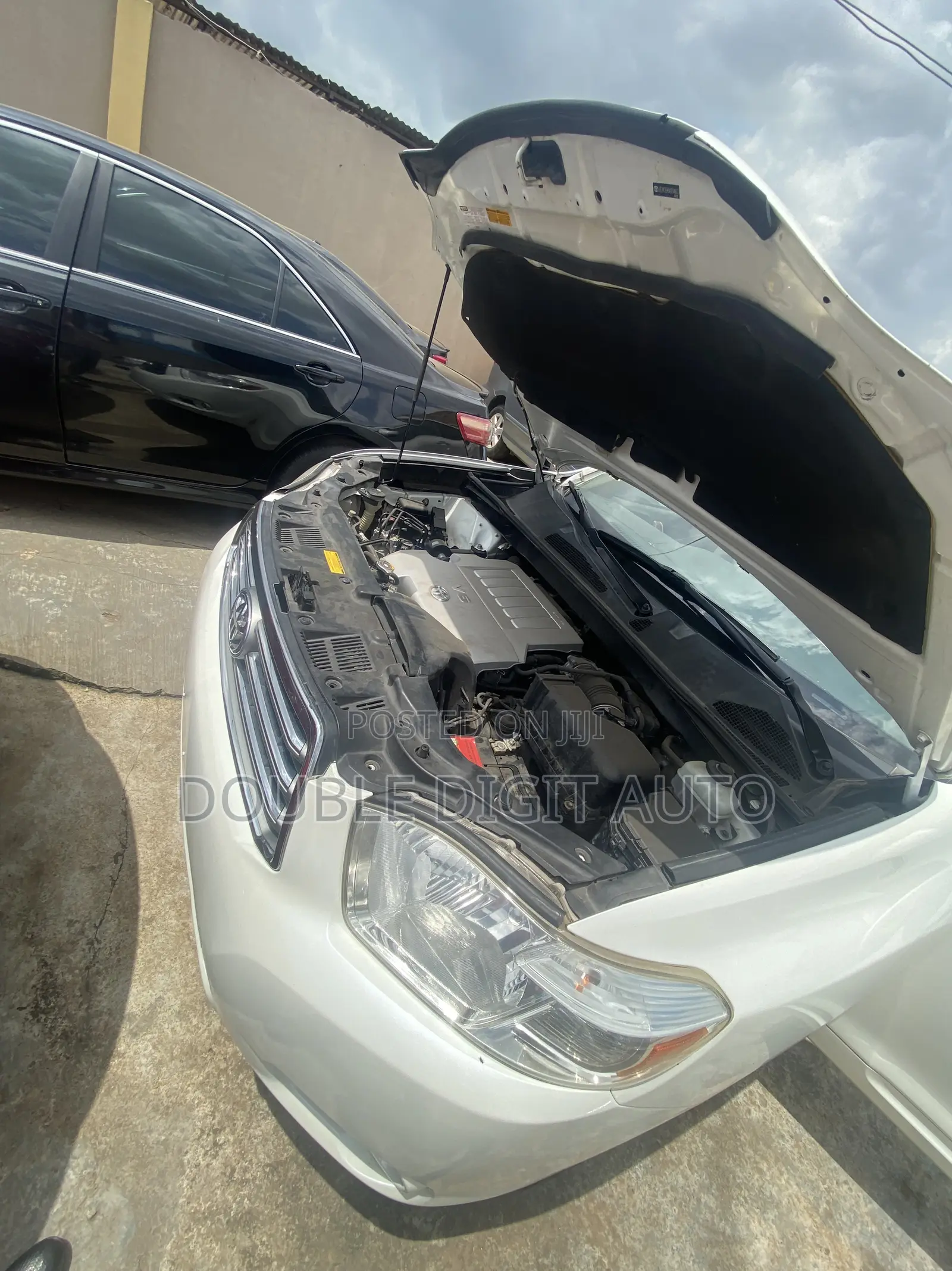 Toyota Highlander Limited 2010 White