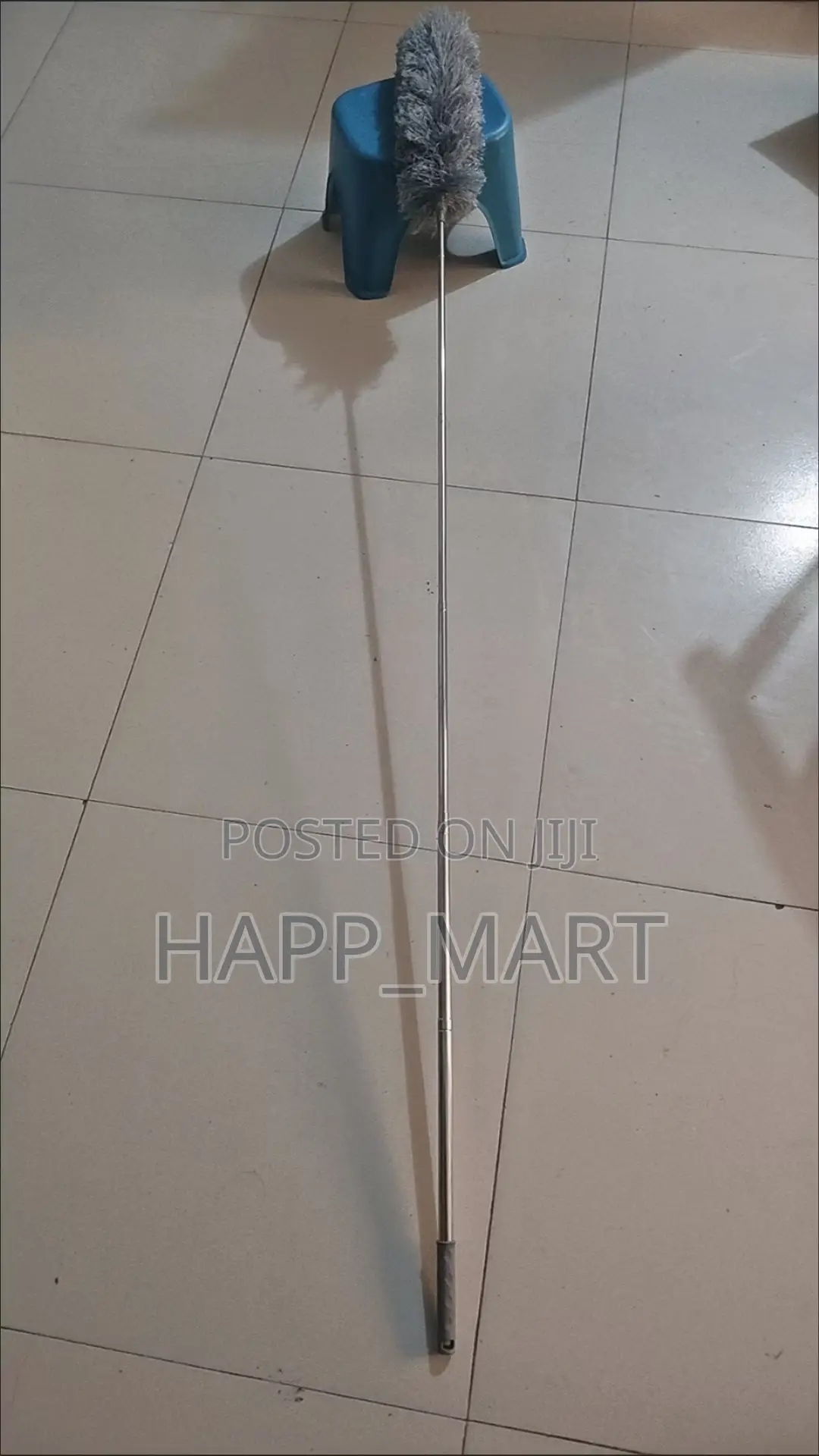 2.9m Extendable Microfiber Duster With 2 Washable Duster Heads