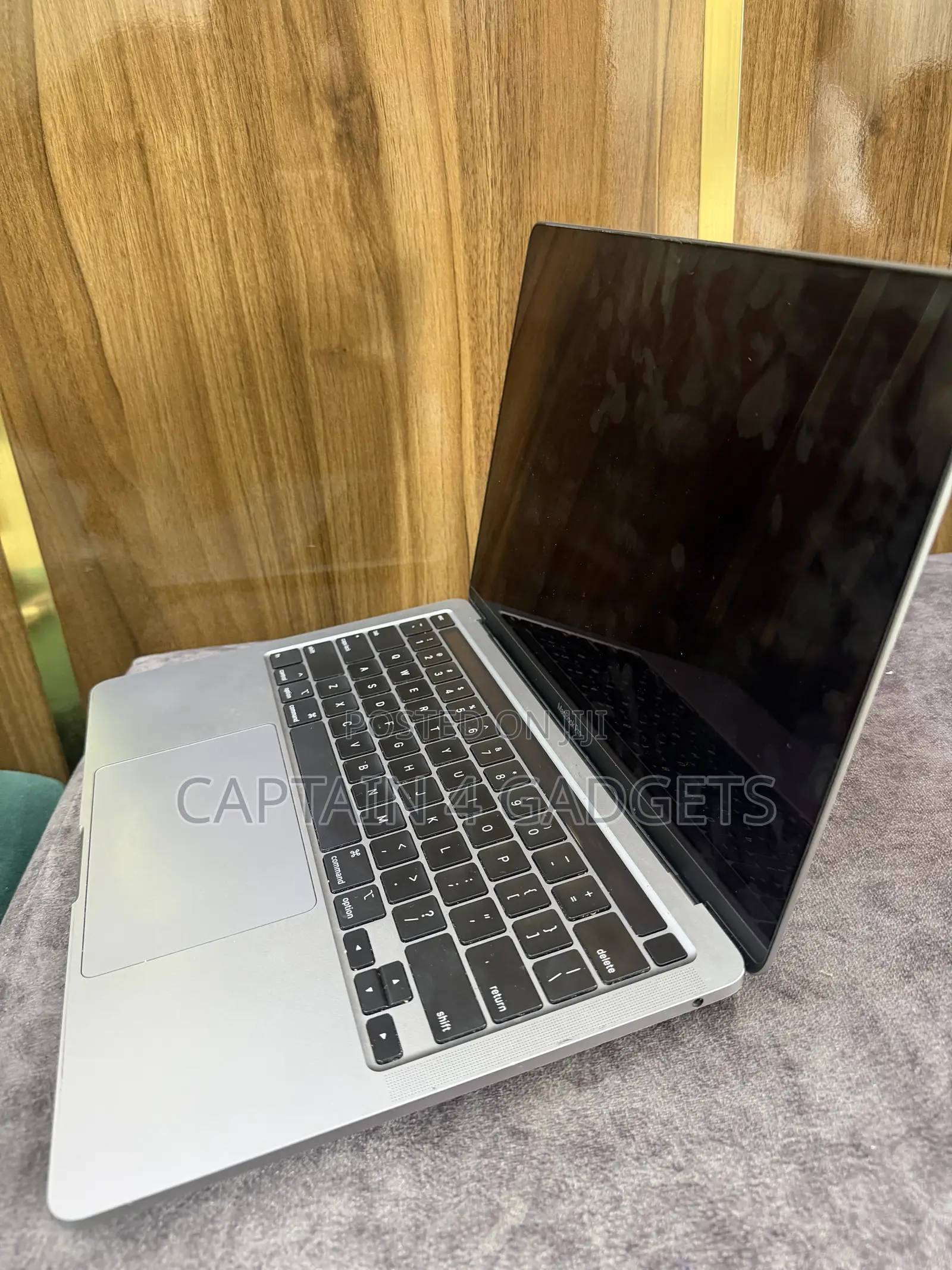 Laptop Apple MacBook 2020 8GB Intel Core i5 SSD 256GB