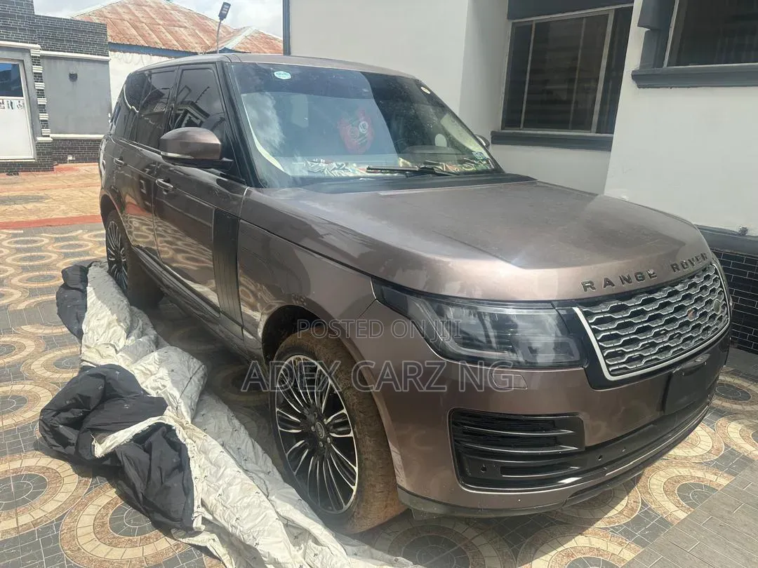 Land Rover Range Rover 2017 Gold