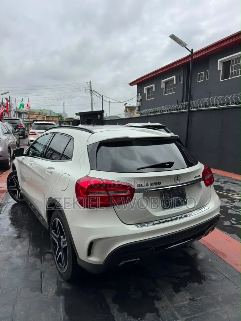 Mercedes-Benz GLA 250 2017 White