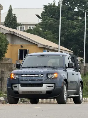 Land Rover Defender X-Dynamic SE 2021 Blue
