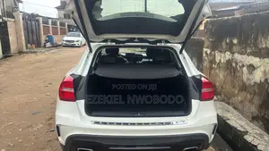 Mercedes-Benz GLA 250 2017 White