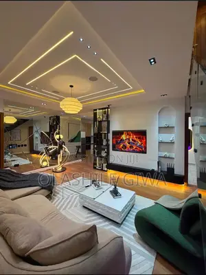 Brand New 2 Bedroom Maisonette With A Cinematic Bedroom