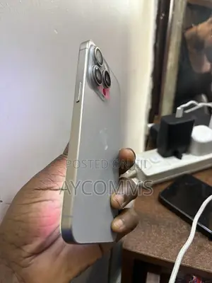 Apple iPhone 15 Pro Max 256 GB Silver