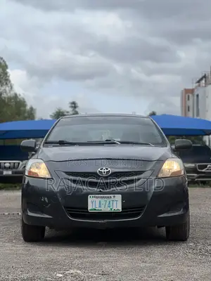 Toyota Yaris 1.5 Sedan 2008 Gray