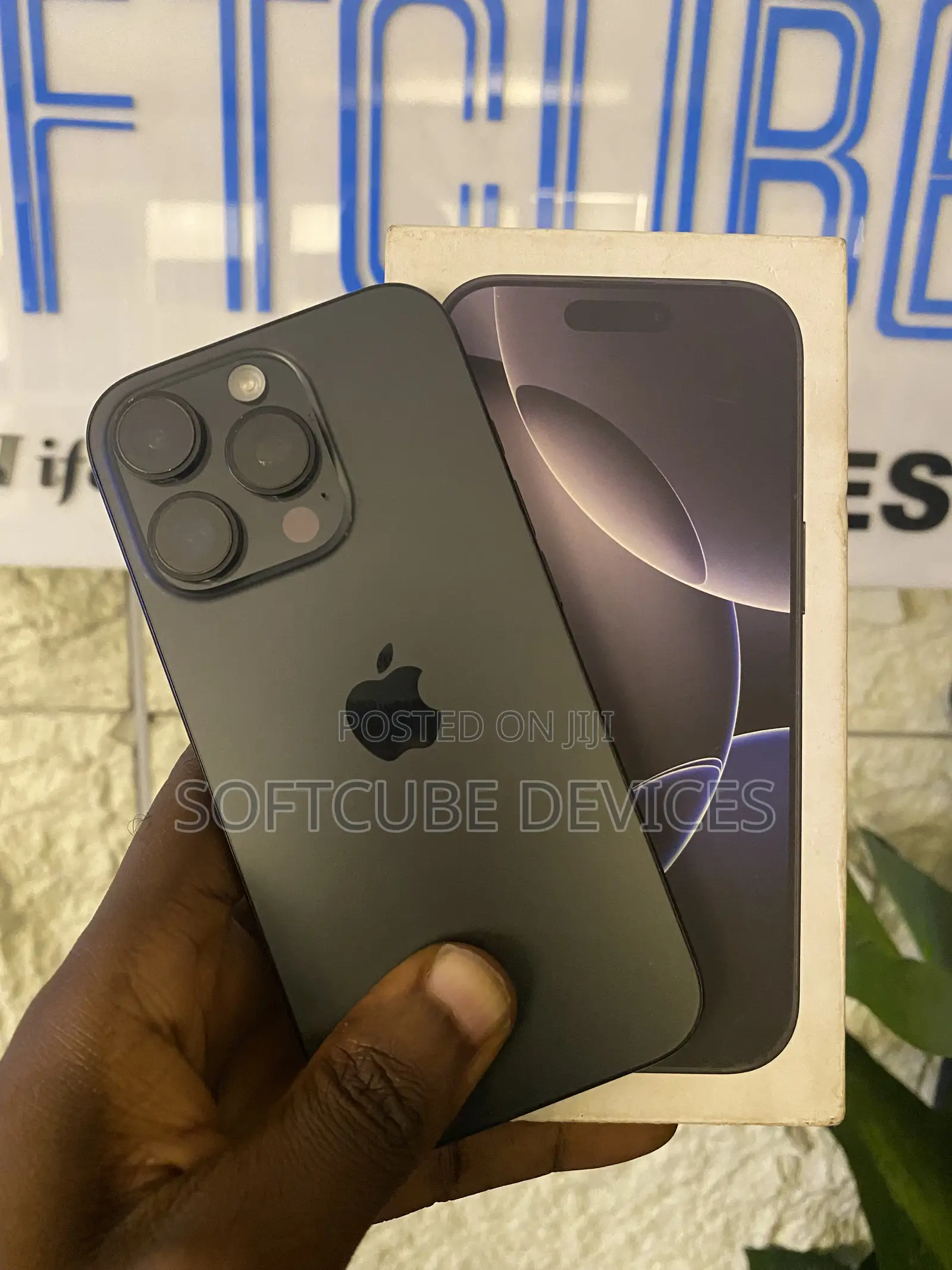 Apple iPhone 16 Pro 128 GB Black