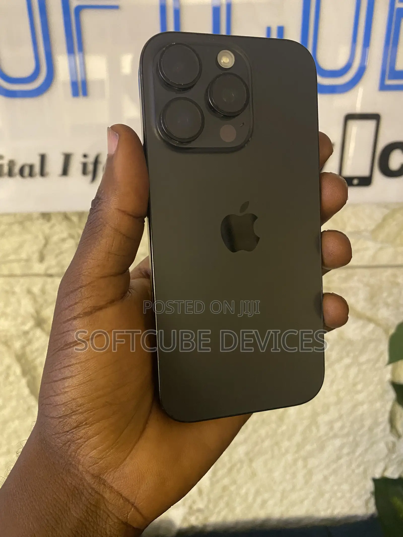 Apple iPhone 16 Pro 128 GB Black
