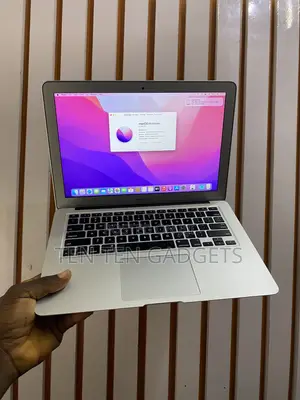 Laptop Apple MacBook Air 2017 8GB Intel Core i5 SSD 256GB
