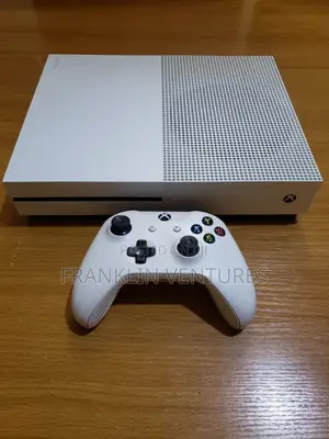 Uk Used Xbox One S With One Pad,No Games