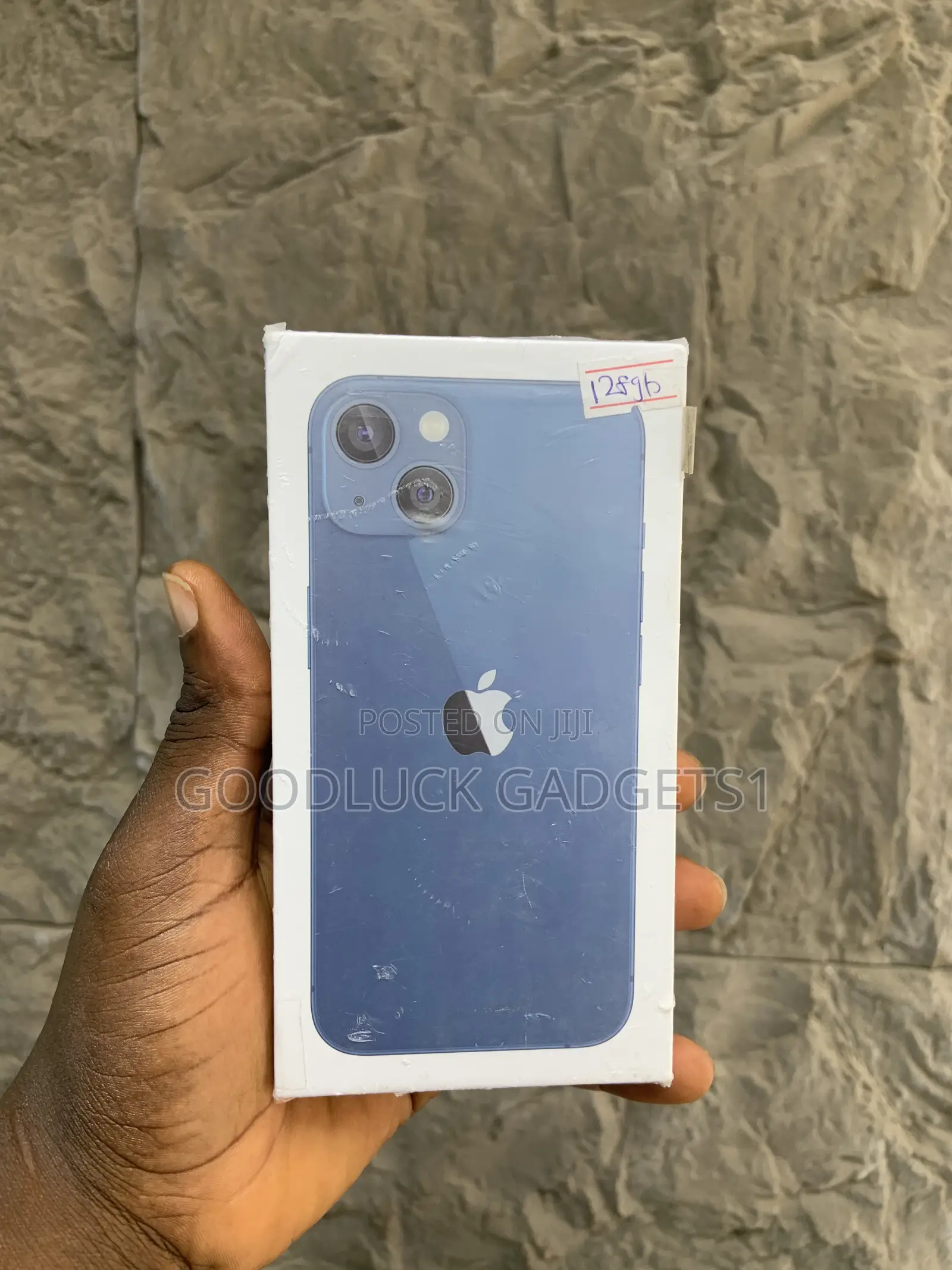 New Apple iPhone 13 128 GB Blue