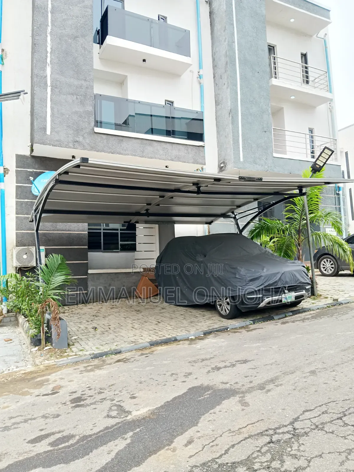 Foreign R2a Carport