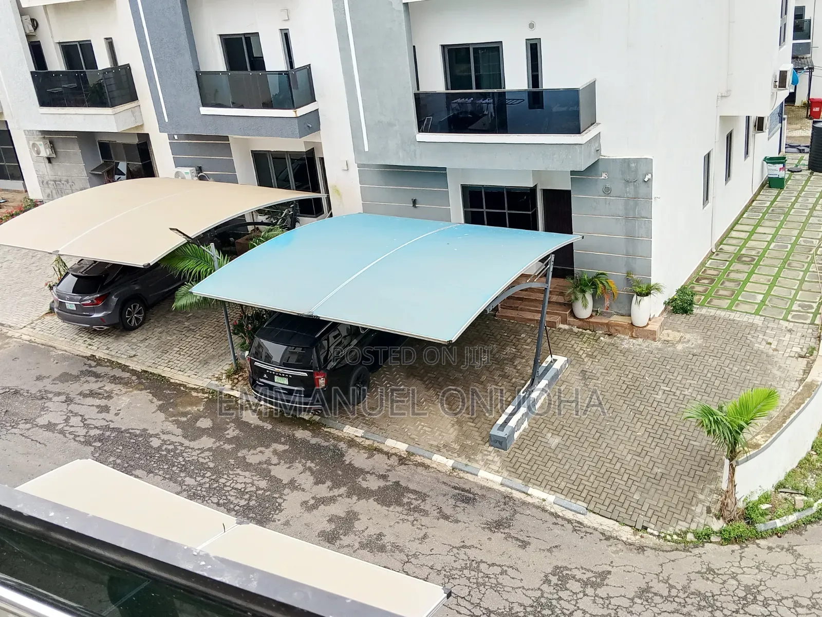 Foreign R2a Carport