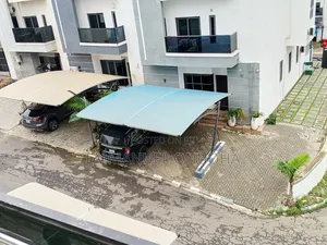 Foreign R2a Carport