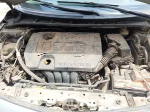 Toyota Corolla 2012 Silver