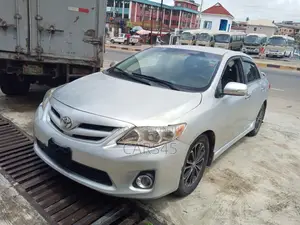 Toyota Corolla 2012 Silver