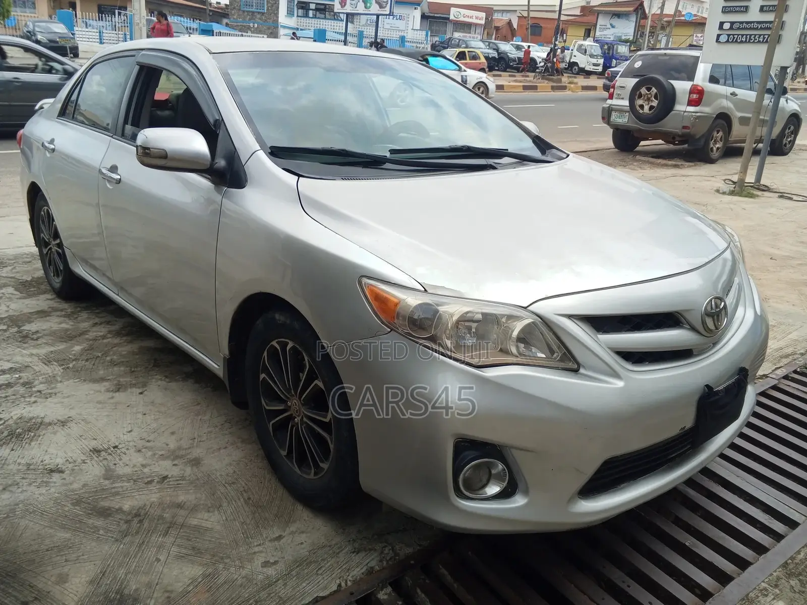 Toyota Corolla 2012 Silver
