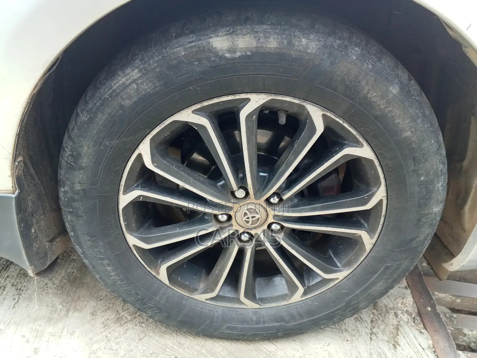 Toyota Corolla 2012 Silver
