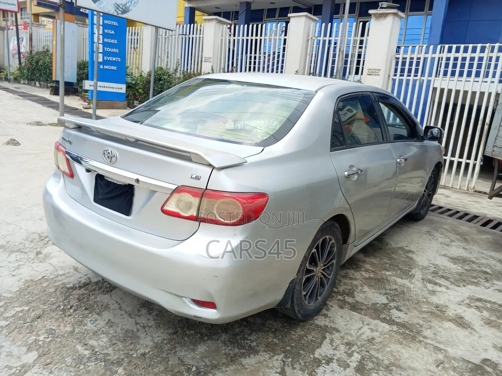 Toyota Corolla 2012 Silver