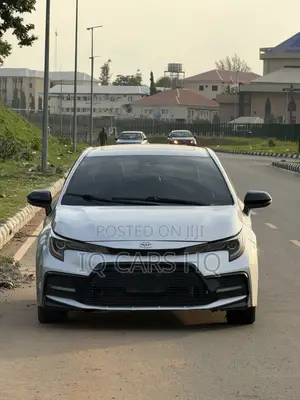 Toyota Corolla XSE 2020 Silver