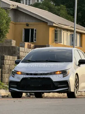 Toyota Corolla XSE 2020 Silver
