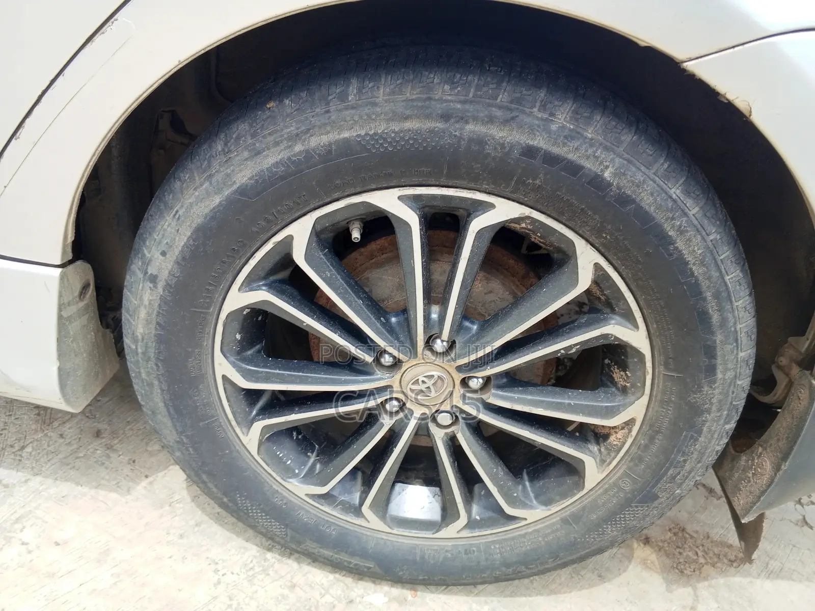 Toyota Corolla 2012 Silver