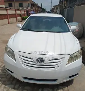 Toyota Camry 2.4 LE 2008 White