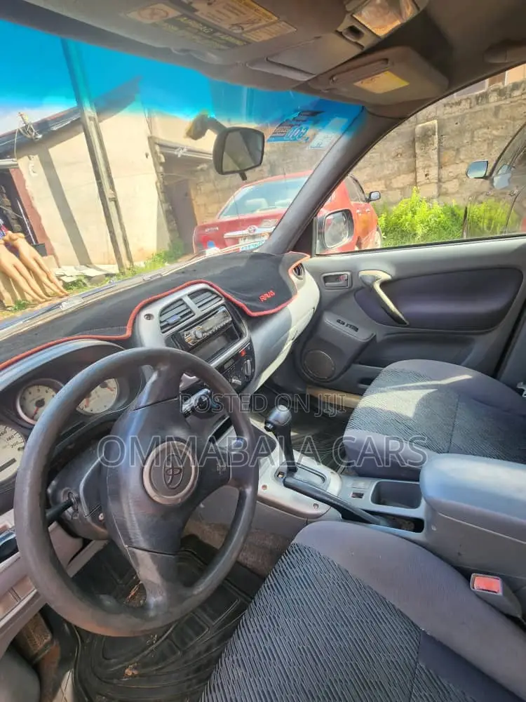 Toyota RAV4 Automatic 2004 Blue