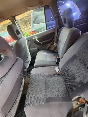 Toyota RAV4 Automatic 2004 Blue