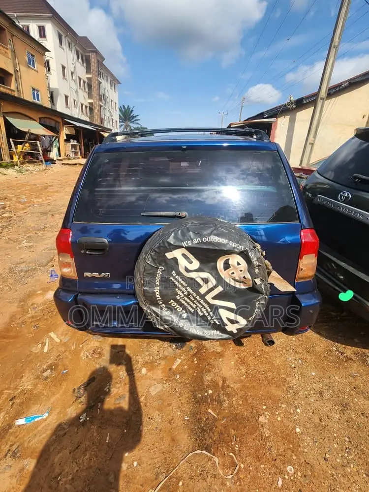 Toyota RAV4 Automatic 2004 Blue