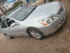 Honda Accord 2003 Silver