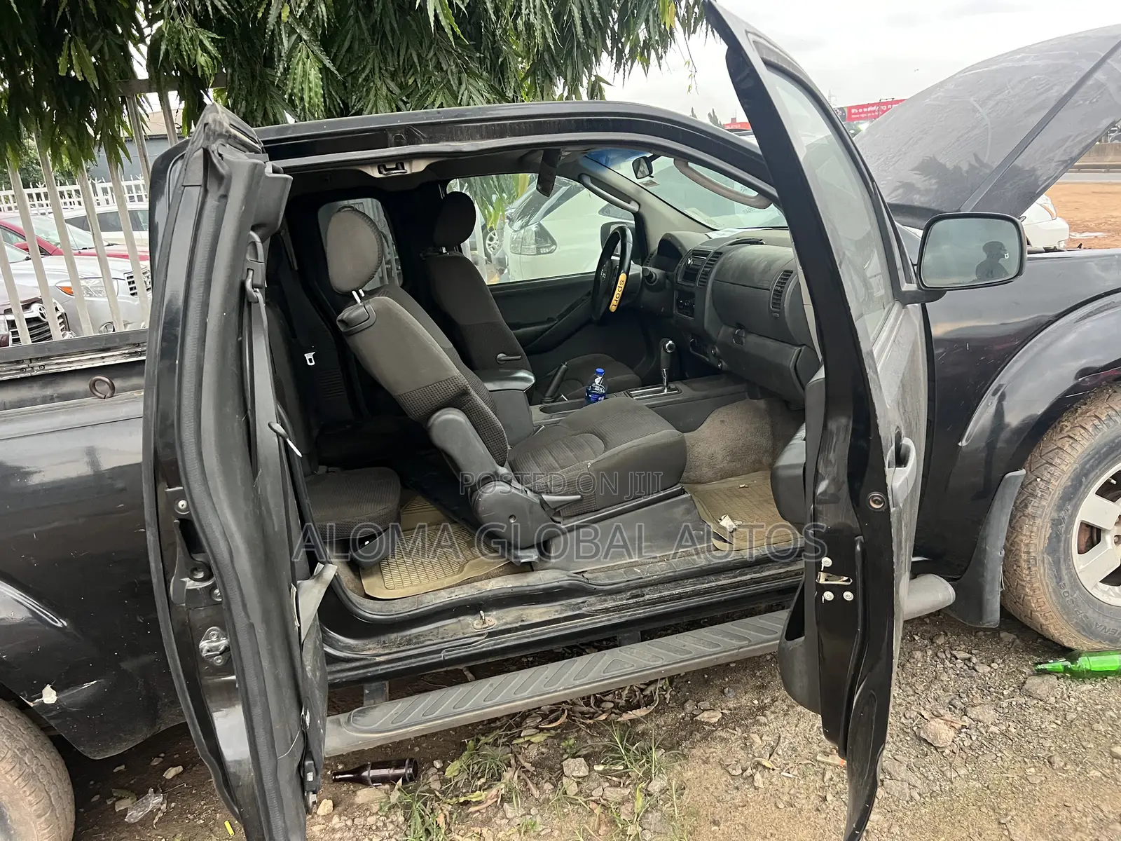 Nissan Frontier Automatic 2005 Black