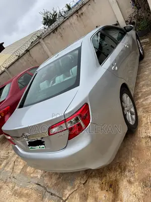 Toyota Camry 2012 Silver