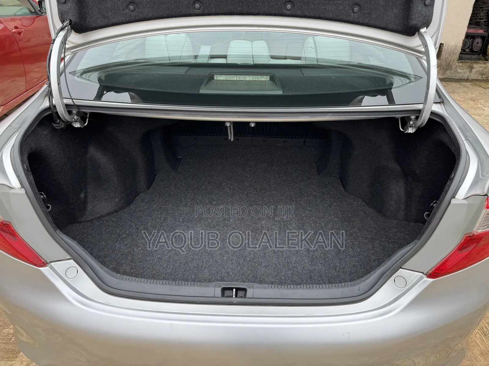Toyota Camry 2012 Silver