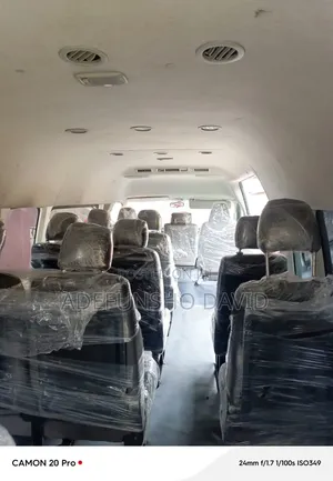 Toyota HiAce 2016 White