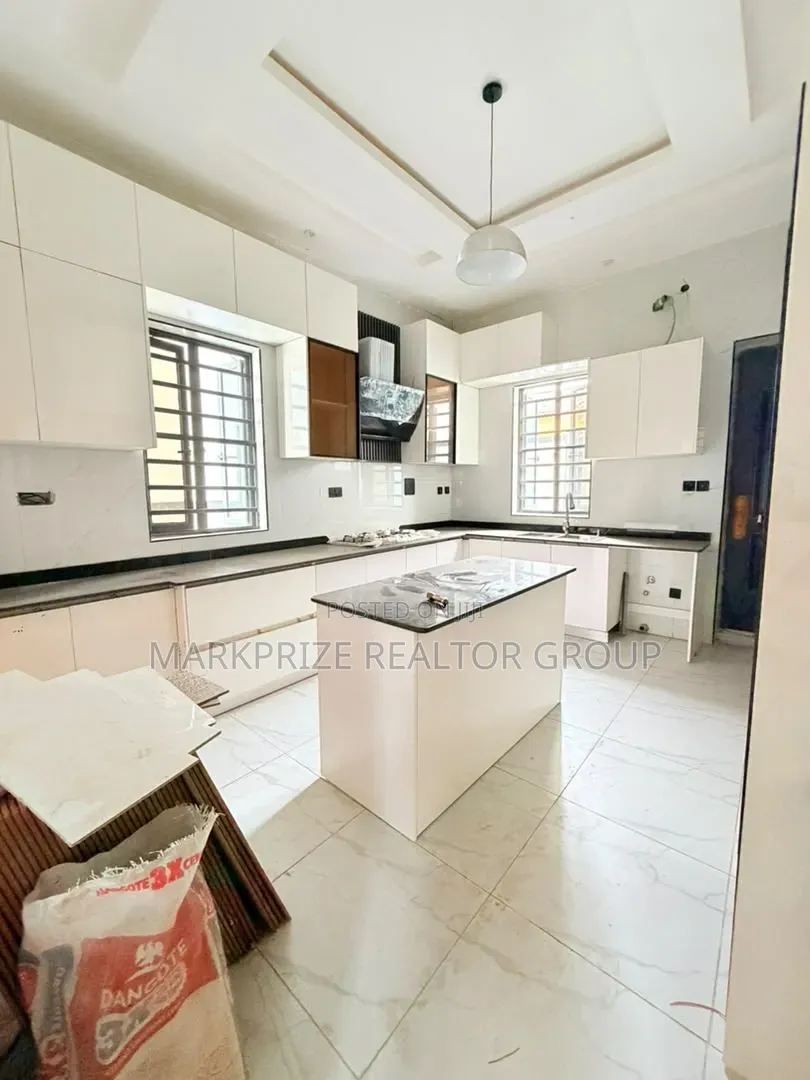 4bdrm Duplex in Magodo Gra Phase 1 for sale