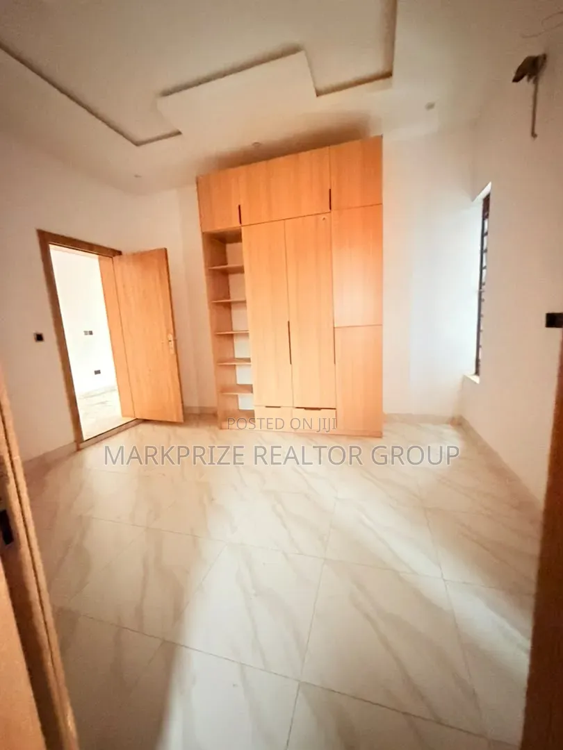 4bdrm Duplex in Magodo Gra Phase 1 for sale