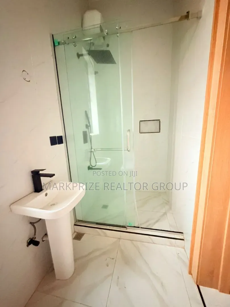 4bdrm Duplex in Magodo Gra Phase 1 for sale
