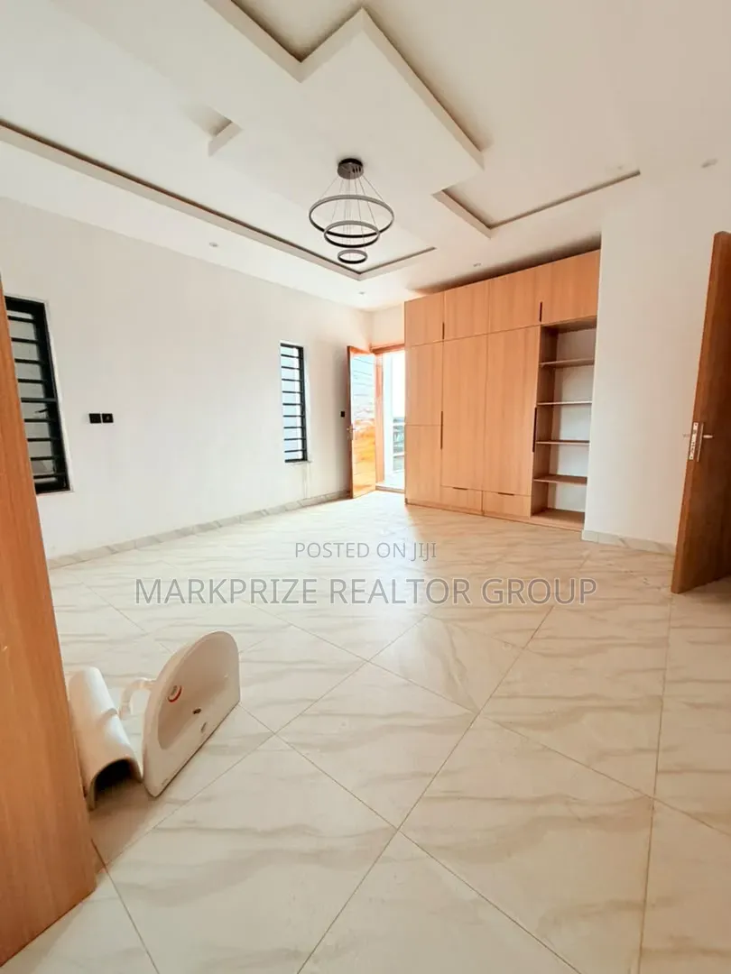 4bdrm Duplex in Magodo Gra Phase 1 for sale