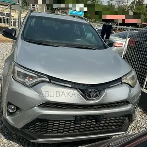 Toyota RAV4 2016 Silver
