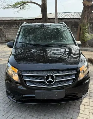 Mercedes-Benz Metris 2.0 FWD 2018 Black