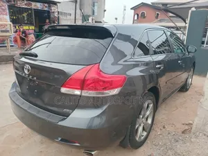 Toyota Venza V6 2010 Gray