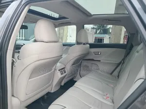Toyota Venza V6 2010 Gray