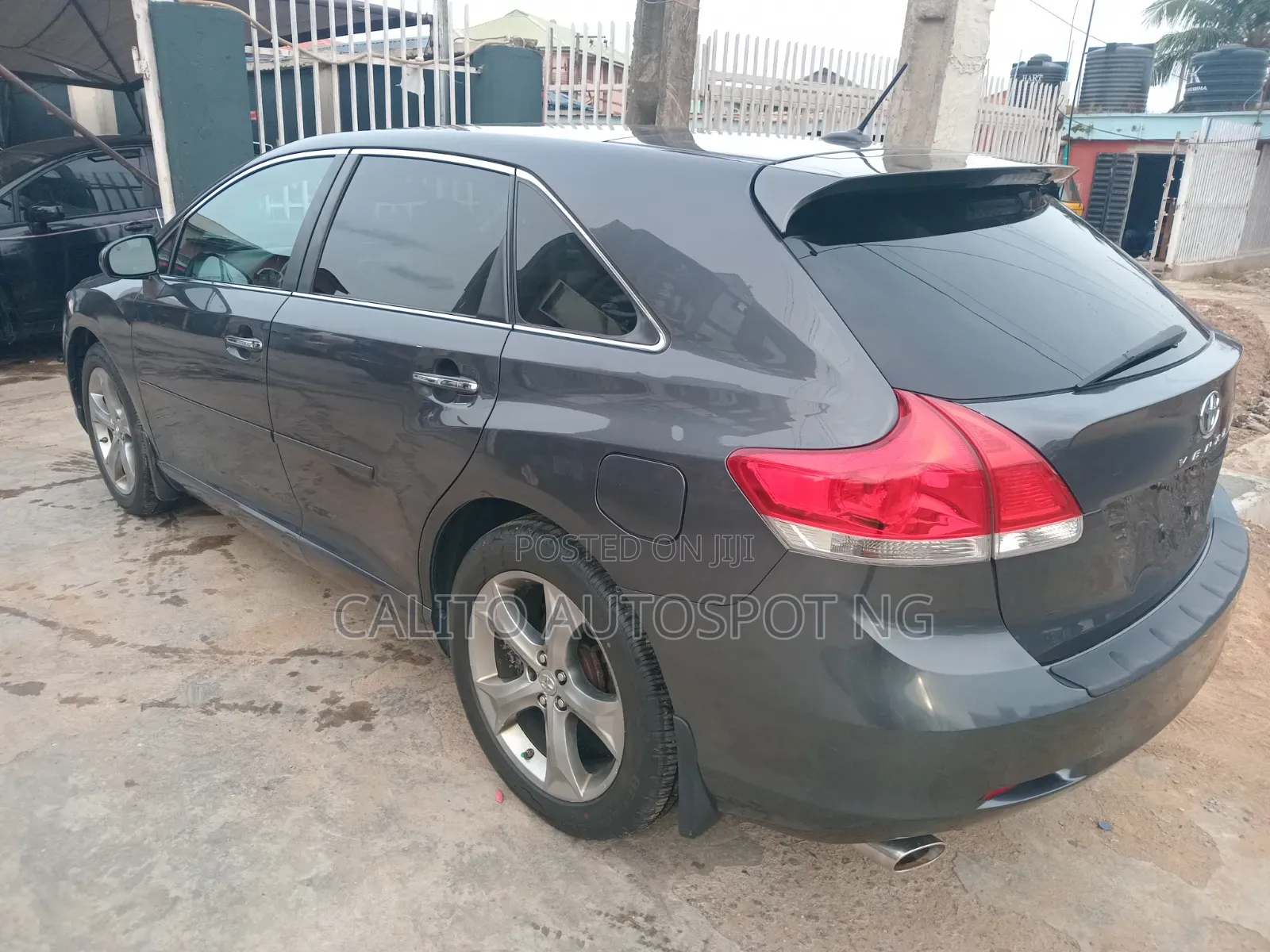 Toyota Venza V6 2010 Gray